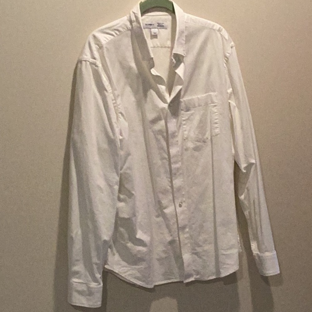 Old Navy Men's White Dress Shirt in lg